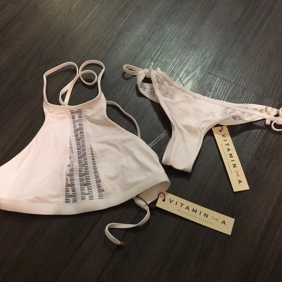 VITAMIN A SWIMSUIT 👙 - Picture 6 of 7